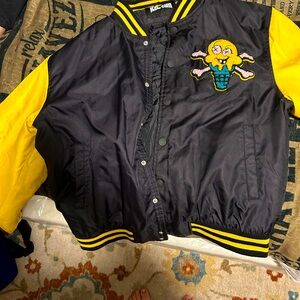 I am selling this ice cream jacket this jacketed cost us around 100 dollars.